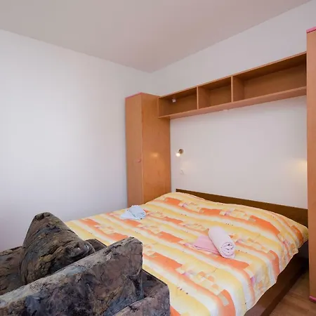 Lili בית הארחה 3*